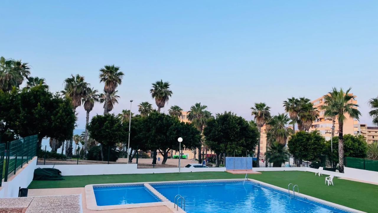 Holiday With A Sea View Torrevieja Ngoại thất bức ảnh